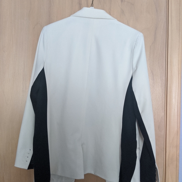 Color Blocked Size 12 Blazer! - Picture 8 of 8